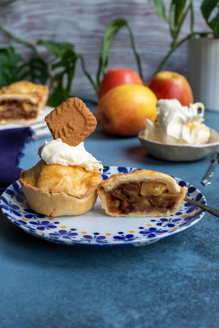Mini JAZZ™ Apple Biscoff Pies JAZZ Apple UK