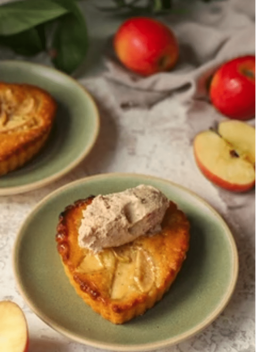 JAZZ™ Apple & Cardamom cakes JAZZ Apple UK