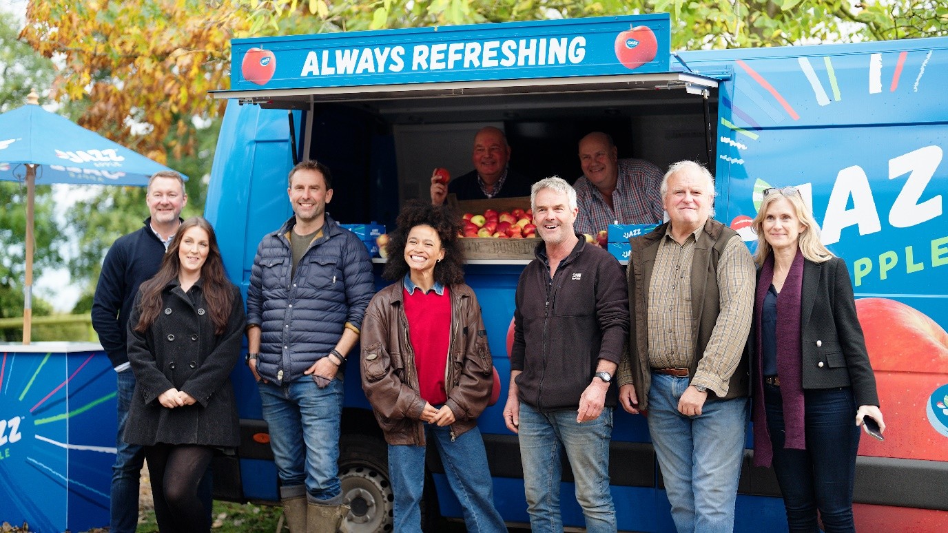 Olympian Jazmin Sawyers Visits British JAZZ™ Apple Growers